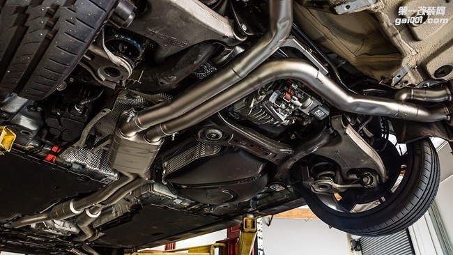 奥迪RS7改装ak天蝎钛合金运动排气