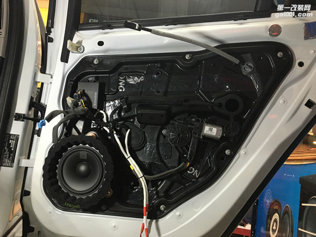 沃尔沃V60CC音响改装丹拿音响雷贝琴低音-深圳赛电汽车音响