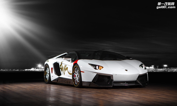 2014_Lamborghini_Aventador_100_v1.jpg