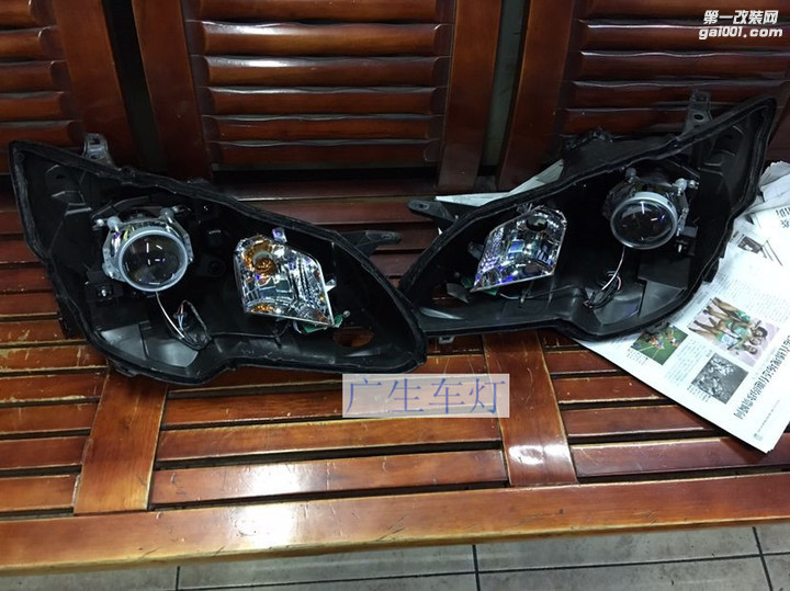 丰田花冠改灯 升级GTR海拉五双光透镜