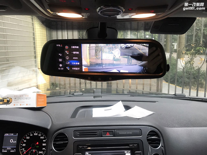 大众途观车主选择安装飞歌科视B800大屏智能后视镜效果实拍