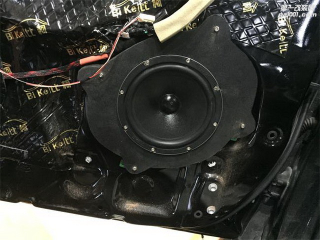 6霸克DX650中低音单元的安装.JPG