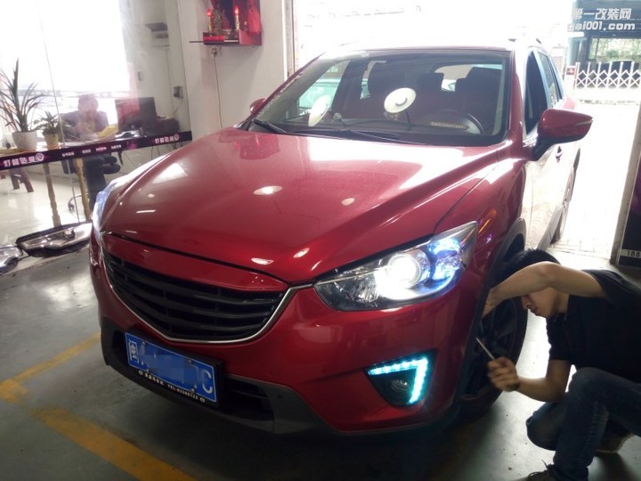 福州马自达CX-5车灯改装升级双光透镜、勺子日行灯