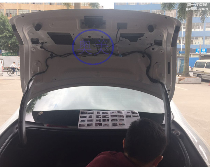 深圳捷豹XF改装电动尾门后备箱