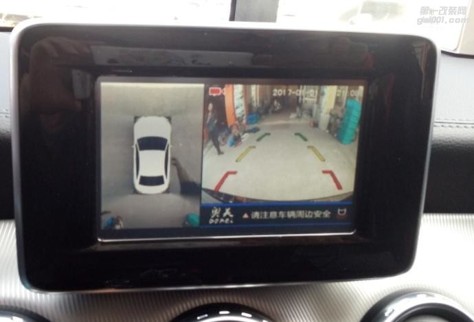深圳奔驰GLA改360度全景行车记录仪倒车影像