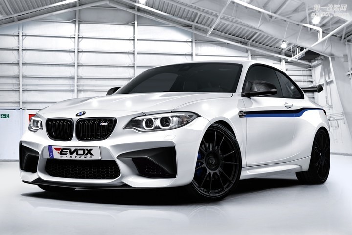 Alpha-N-M2-Front-schra?g.jpg