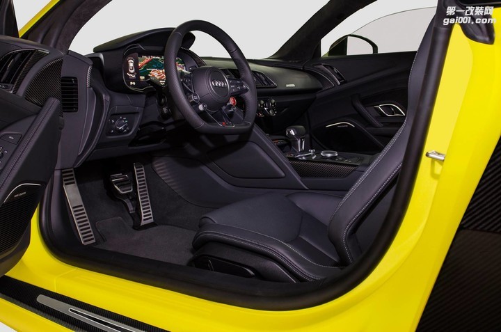 Audi-R8-V10-Plus-6.jpg