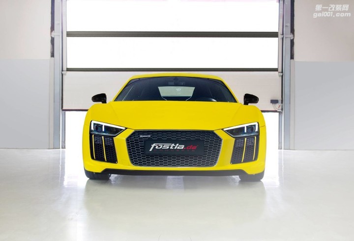 Audi-R8-V10-Plus-8.jpg
