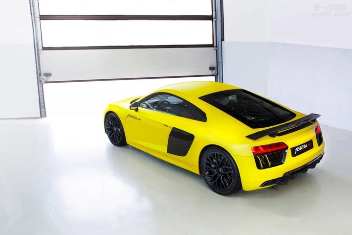 Audi-R8-V10-Plus-12.jpg