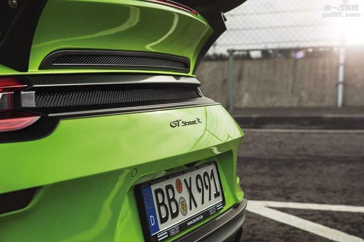 TECHART-GTstreet-R-9.jpg