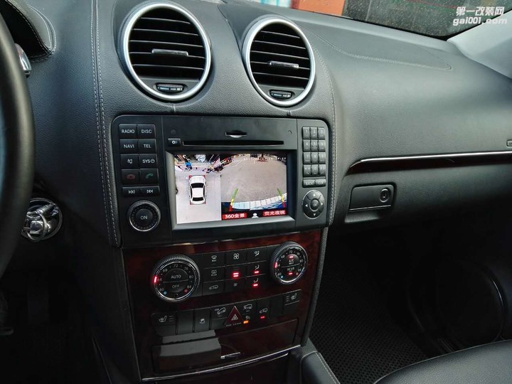 11款奔驰GL350改装超高清360度全景行车记录仪 加强保护功能