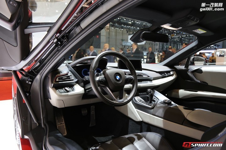 AC-Schnitzer-BMW-i8-at-Geneva-201712.jpg