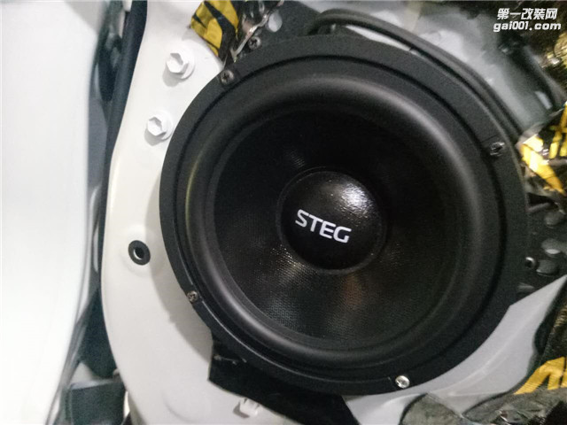 6，史太格ST650C中低音前门板原位安装.jpg