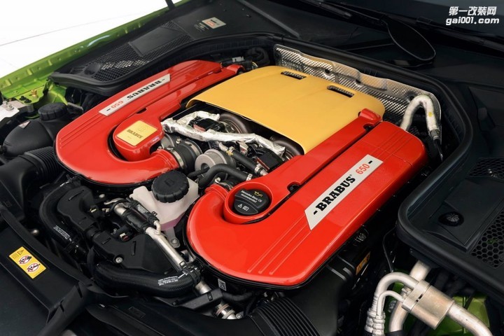 BRABUS-Mercedes-AMG-C63S-650-wagon-engine-1280x854.jpg