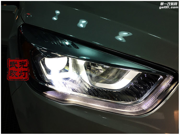 2017款福特翼虎车灯改装海拉5全新套装 海拉安定器氙灯模式