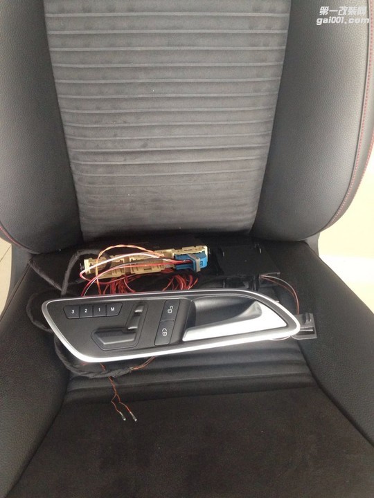奔驰CLA/GLA安装副驾驶电动座椅/无钥匙进入更方便开车门