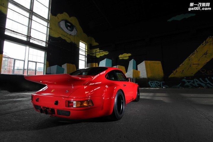 911-RS-3.5-Red-Evolution-3.jpg