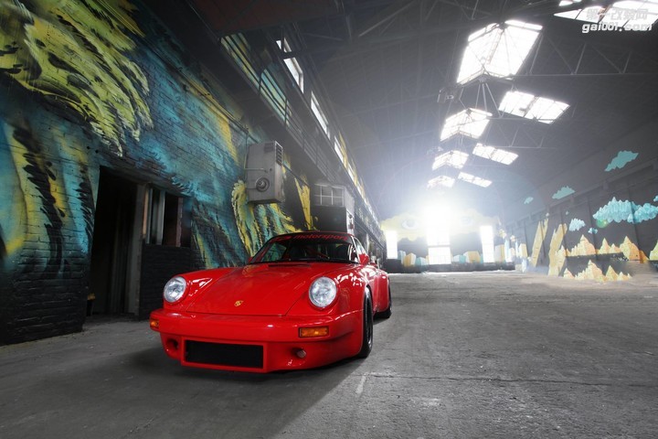 911-RS-3.5-Red-Evolution-4.jpg