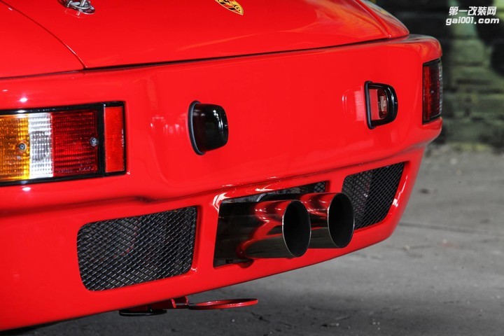 911-RS-3.5-Red-Evolution-7.jpg