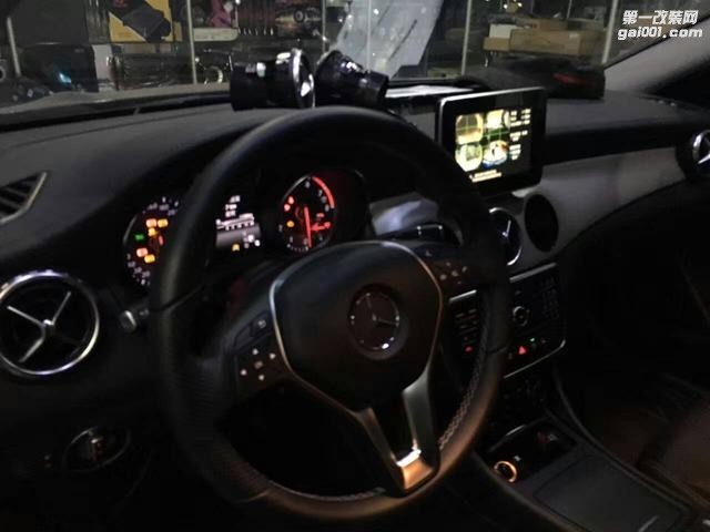 奔驰GLA改装电动尾门，360度全景行车记录仪