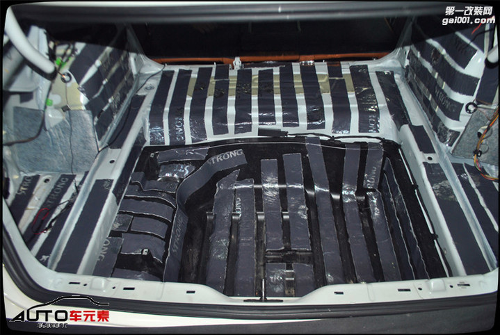 古典优雅——大众CC汽车音响改装广州车元素