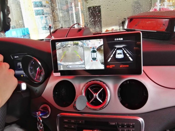 奔驰GLA改装安卓高清大屏导航 倒车影像 360度全景行车记录仪
