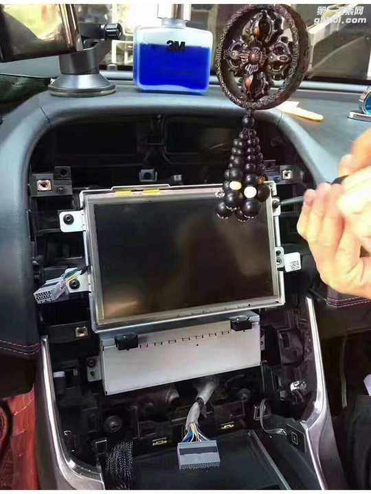 捷豹XE改装安卓大屏导航 倒车影像