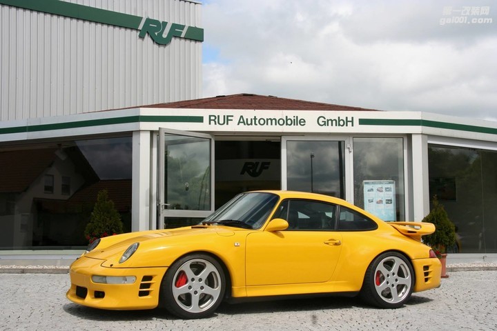 ruf-turbo-r-is-now-available-with-full-carbon-fiber-skin-it-s-also-got-590-hp_10.jpg