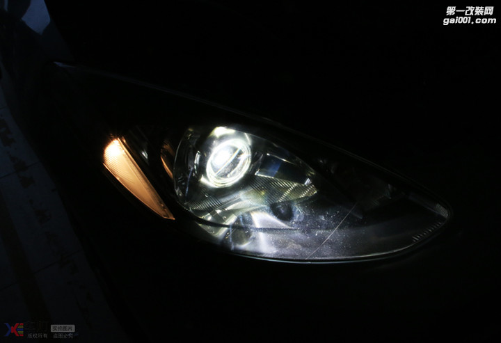 马自达2车灯太暗 改装氙气大灯效果好不好 改灯案例