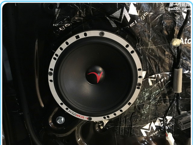 4，绅士宝RX6.2中低音安装在门板原位.JPG