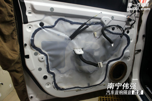 南宁传祺GS5专业汽车音响隔音导航改装喜力仕音响南宁伟强.