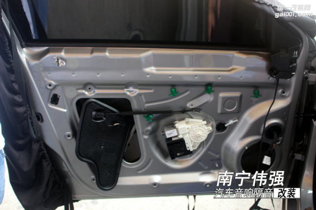 南宁马自达CX-5专业汽车音响隔音导航改装芬朗音响伟强改装