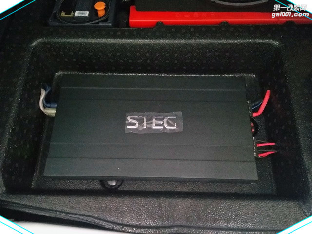 6史太格STEG ST402四路功放安装细节.jpg