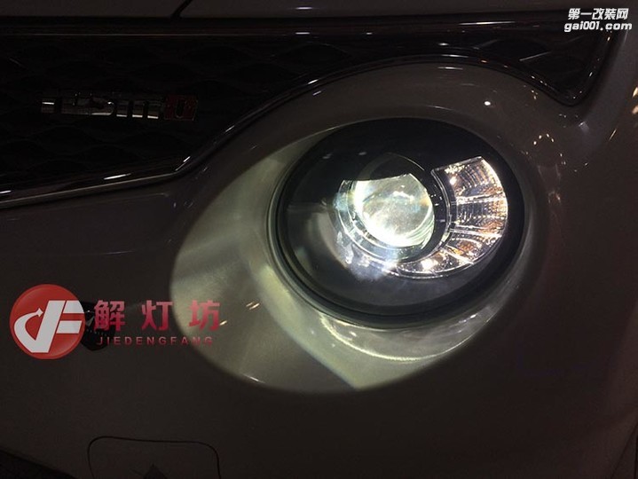 北京车灯改装解灯坊分享英菲尼迪ESQ升级大灯总成案例