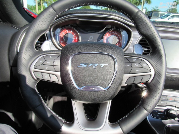 2016-dodge-challenger-srt-hellcat-convertible-in-vero-beach-fl_15.jpg