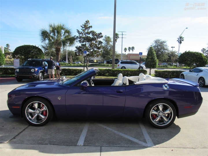 convertible-hellcat-is-one-plum-crazy-muscle-car-116349_1.jpg