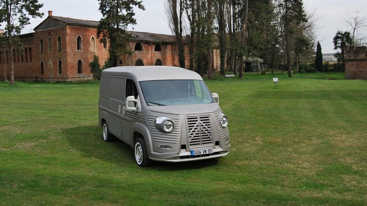 意大利设计师推出雪铁龙Type H复古造型套件