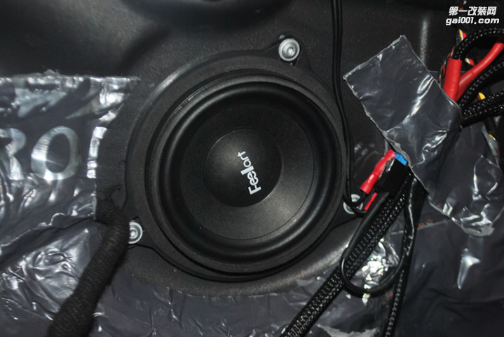 广州宝马320li音响改装无损升级芬朗宝马专用三分频音响