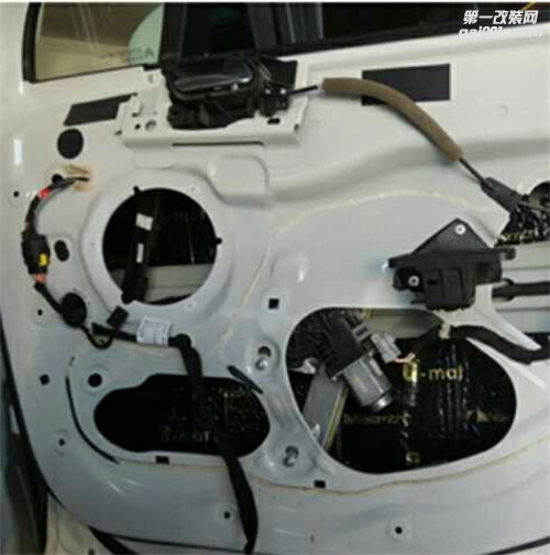 雪铁龙C4L音响升级，改装美国霸克汽车音响。。