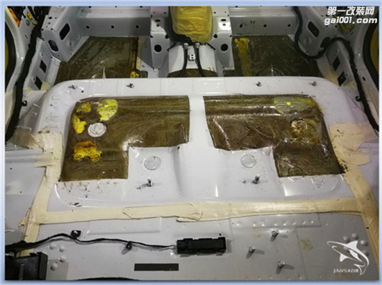 别克昂科拉改装大白鲨—南昌原声源汽车隔音改装