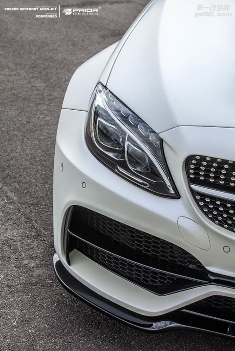 Prior Design发布奔驰AMG C63轿跑车宽体套件