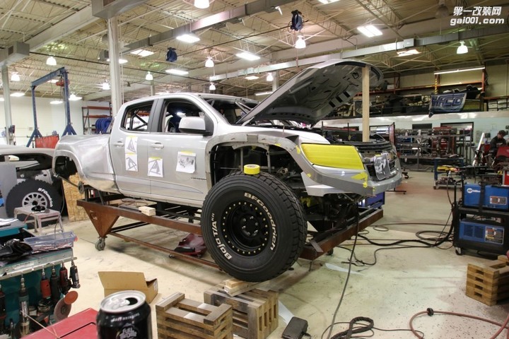 roadster-shops-colorado-prerunner-is-far-more-extreme-than-the-zr2_6.jpg
