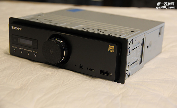全球首部车载DSD播放器——索尼RSX-GS9