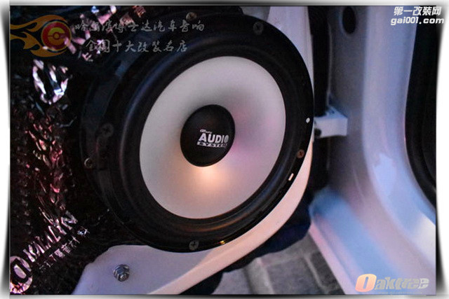 哈尔滨博士达 高尔夫7汽车音响改装 意大利audiosystem AS650C