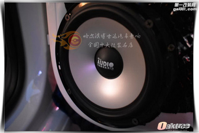 哈尔滨博士达 高尔夫7汽车音响改装 意大利audiosystem AS650C