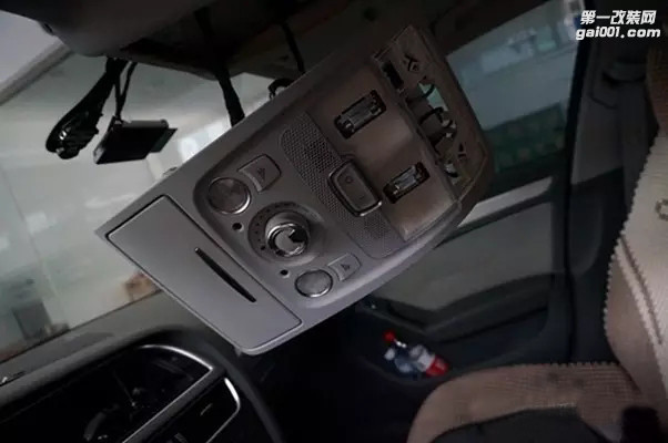 西安鑫朗汽车原厂增配改装-奥迪A4升级后视镜防眩目