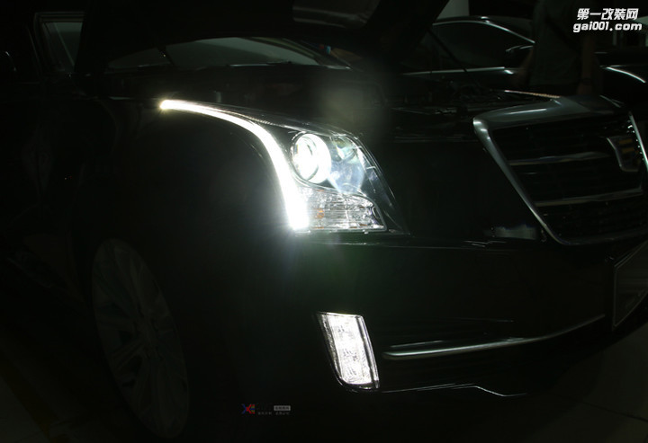 凯迪拉克ATS原车卤素透镜不亮升级改装氙气大灯 加装日行灯