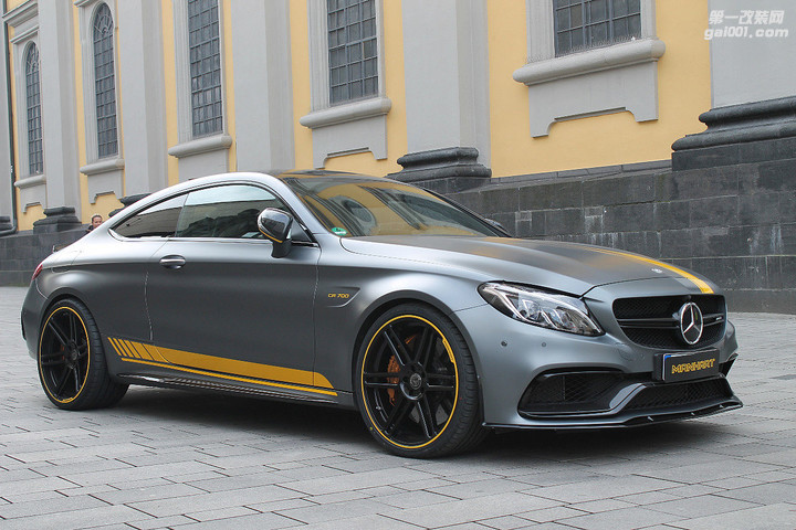 manhart-amg-c63-s-coupe-cr700-is-brutally-loud-does-100-to-200-km-h-in-54s_3.jpg