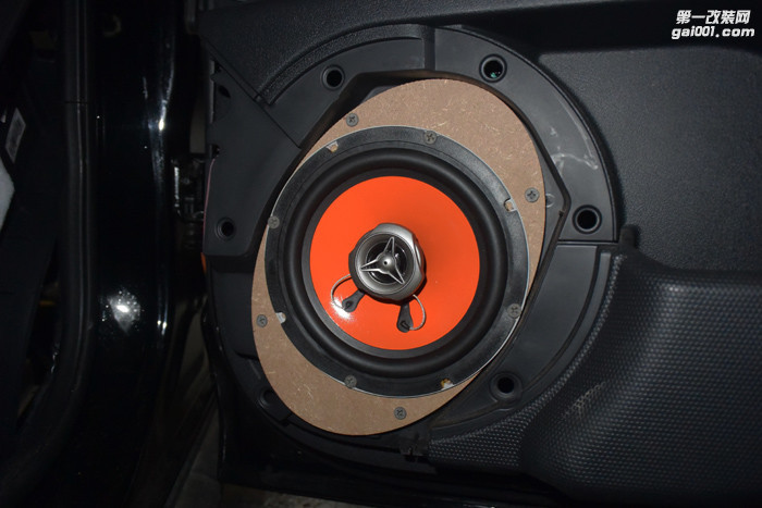 Jeep指南者音响改装 摩雷入门级听宝两分频套装 自然 真实