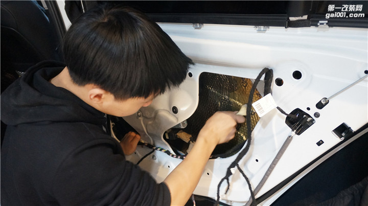 宝马3系专车专用改装艾索特系列，看福州道声精彩作业